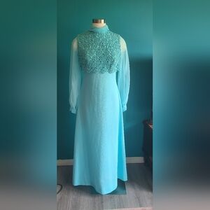 Size medium/ Vintage 1970s teal turquoise blue maxi dress chiffon sleeve embelli